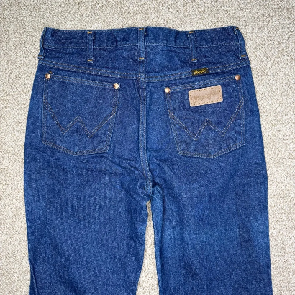Wrangler straight leg jeans